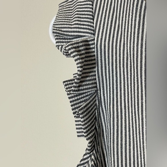 Monteau Size Medium Striped Ruffle Sleeve Blouse - Picture 2 of 10